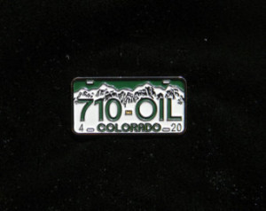 Colorado 710 Oil License Plate Hat Pin