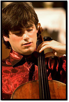Stjepan-Hauser-stjepan-hauser-and-luka-sulic-19158388-238-353.jpg