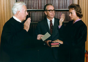 ... Connor Sworn in as First Female Justice on U.S. Supreme Court Featured