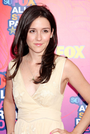 Shannon Woodward Primetime...