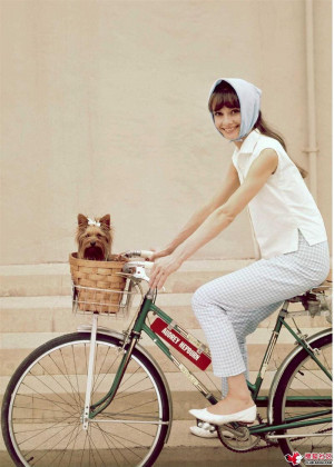 奥黛丽.赫本图片，奥黛丽.赫本简介