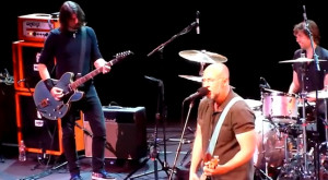 Watch Spoon's Britt Daniel, Ryan Adams, Dave Grohl Pay Tribute to Bob ...
