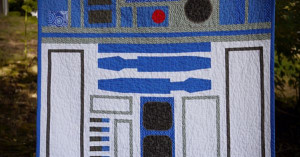... /post/32587969502/grumpapotomus-r2d2-baby-quilt-by-staarlight-on Like