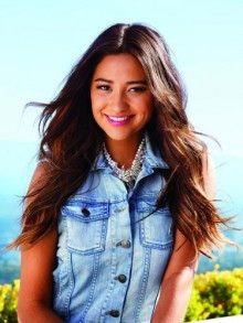 Shay Mitchell's tips for feeling confident