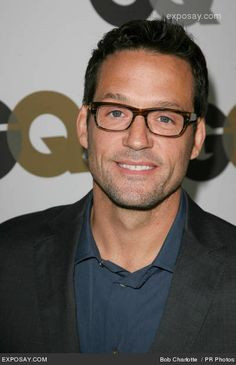 Josh Hopkins as Grayson from Cougartown looking snazzy in bold ...