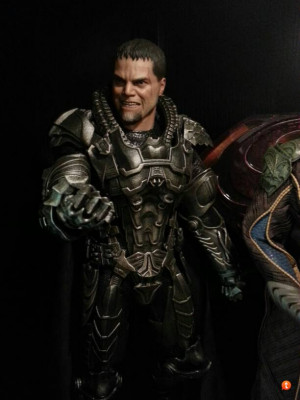 Thread: MMS216 - Man of Steel: General Zod Collectible Figure