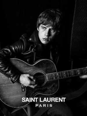 Jake Bugg voor Saint Laurent Music Project - foto: Hedi Slimane