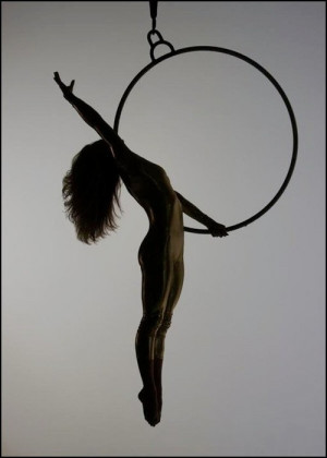 ... Aerial Hoop Lyra, Fitness Dance, Aerial Art, Pole Dance Moves Fitness