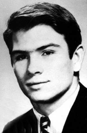 Tommy Lee Jones Loses...