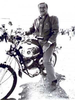 John Wayne / Hodaka: