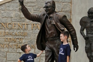 why-penn-states-joe-paterno-statue-must-go-in-a-s-1-20132-1342554424-0 ...