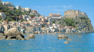 da molti il pi bel castello della Calabria Chianalea quartiere