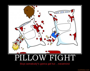 PILLOW FIGHT funny lol cubby