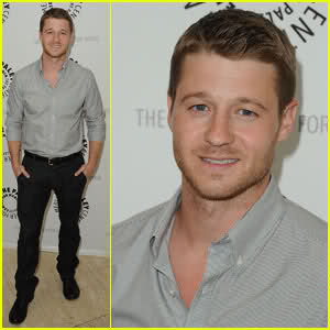 Ben McKenzie attends the An Evening with Southland panel on