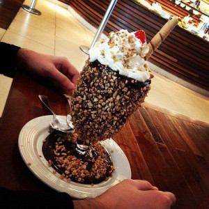chocolate dessert ice cream Cherry Nuts cookie straw whippcream