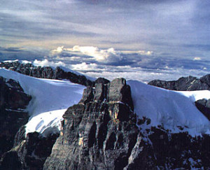 QUOTE=Farean;10915062] Climbing and descending from the snow-capped ...