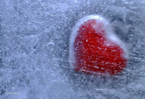 Frozen Heart by Dioxenya