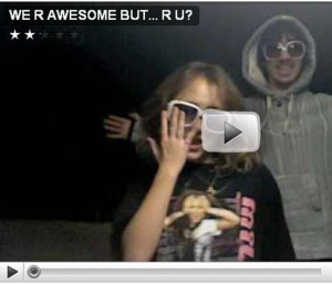 Noah Cyrus Sac Pasear Perro