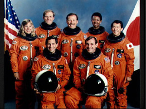 Pictures of Mae Jemison - STS-47 Endeavour, OV-105, Official crew ...