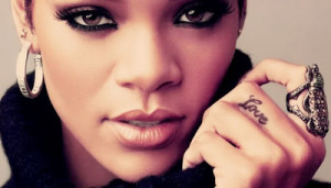 Celebrity Ink – Rihanna