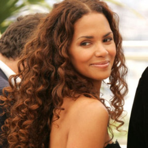 Halle Berry - Curly Hairstyles - Curly Long Hair Styles