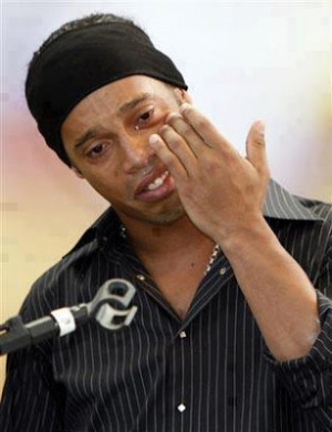 Former Brazillian Star, Ronaldinho Gaucho was cried uncontrollably on ...