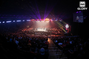 GLORY 11 Chicago Flash Quotes & Images