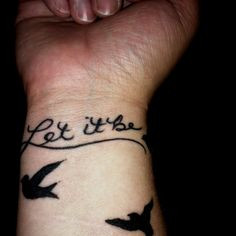 My sisters new tattoo. Our moms hand writing with 3 black birds ...