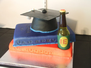 ... graduation cap, 100% edible!: Graduation Cap, Graduation Cakes