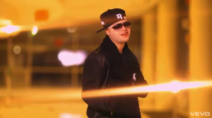 Farruko - Va A Ser Abuela (VEVO) Official Music Video, farruko va a ...