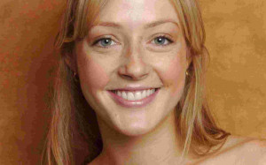 Jennifer Finnigan Wallpaper