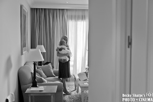 hotel-room-bridal-babysitting-photo-black-white
