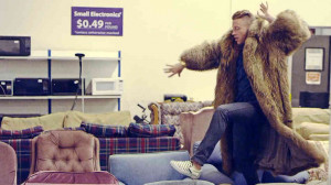 ohmyGAHH!! Macklemore ‘s hit song Thrift Shop gets a special ...