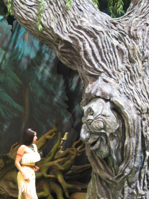 Grandmother Willow in Pocahontas and her Forest Friends