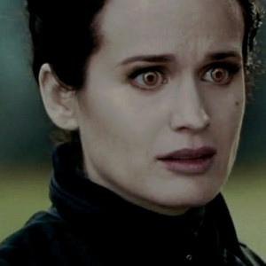 esme-cullen-esme-cullen-18046679-500-500.jpg