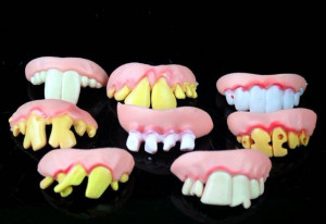 Halloween-props-funny-denture-sets-Terrorist-teeth-Denture-40pcs.jpg
