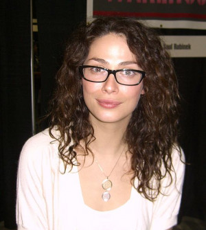 Joanne Kelly = nerdgasm... especially the overbite and the fact that ...