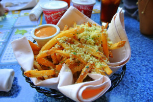 know Giants fans can appreciate Garlic Fries! Here’s my blog post ...