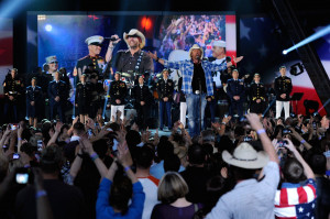 Toby Keith, Carrie Underwood + More Come Together for All-Star Salute ...