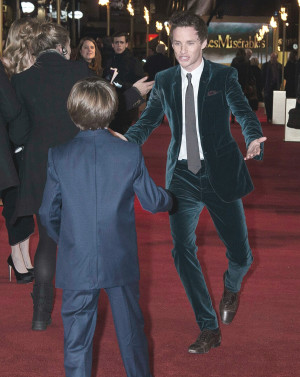mine les mis les miserables Eddie Redmayne wILL SOMEONE PLS GIVE HIM A ...