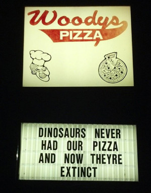 funny-picture-pizza-billboard-dinosaurs-extinct