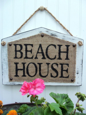 BURLAP BEACH HOUSE Shabby Cottage style.: Cottages Style, Lakes House ...