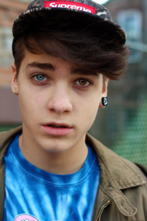 Cute guy with similar eyes: