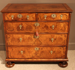 Stunning Queen Anne Period Burr Walnut Chest of Drawers of Good ...