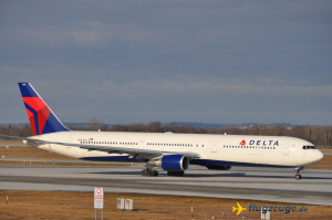 Boeing--Boeing-767-400-Delta-Air-Lines-N843MH_4364.JPG