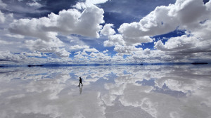 Reflection of the sky on Salar de Uyuni, the largest mirror in the ...