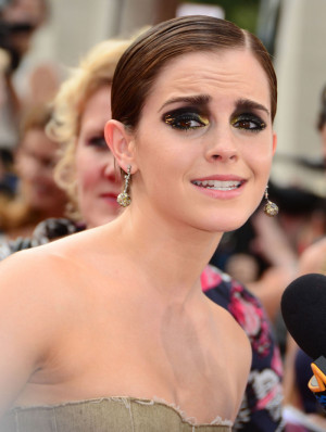 Emma Watson thinks wearing too much makeup is her biggest style ...