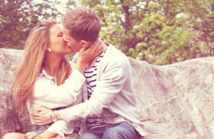 ... and white, couple, girl, guy, kiss - inspiring picture on Favim.com