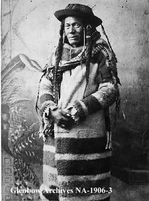 Photographs of individual Blackfoot | www.American-Tribes.com