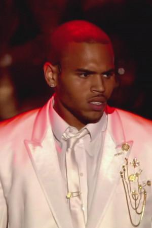 Chris Brown gave an amazing performance of a mash-up of songs ...